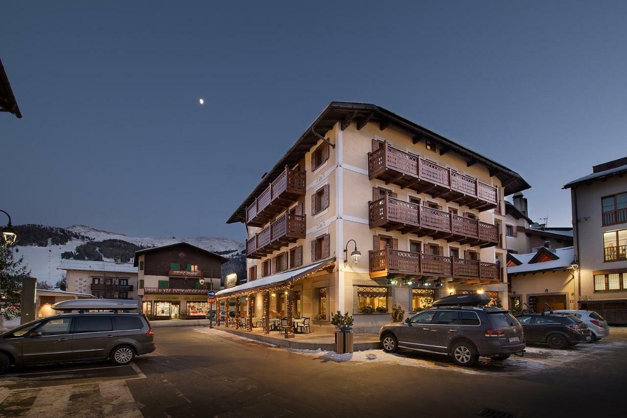 Hotel Compagnoni Livigno Exterior photo